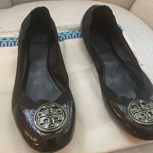 Tory Burch Black Patent flats Size 10.5